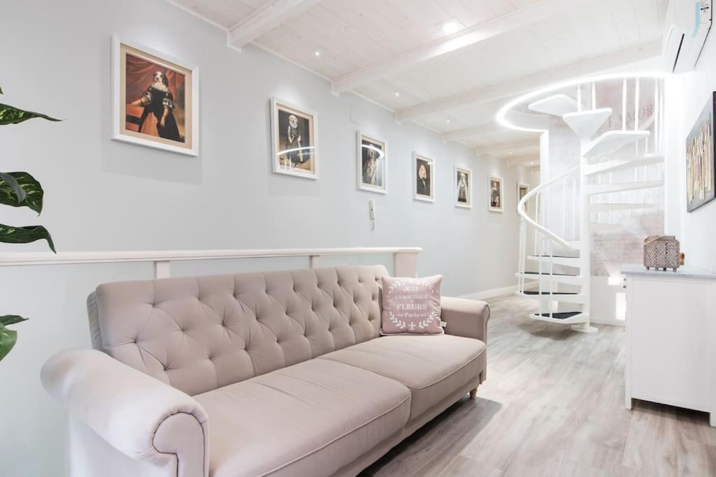 Soliana Apartments-luce
